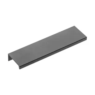 Czarny uchwyt krawędziowy GTV HEXI 96/150 mm UA-HEXI96-20M